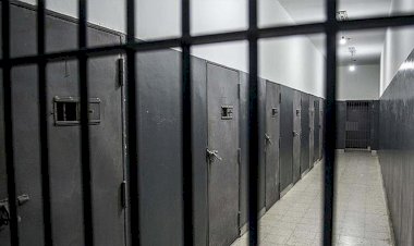 Cezaevlerindeki tüm görüşmeler 15 Mayıs'a kadar ertelendi