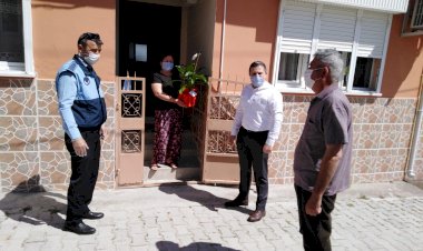 Mehmetçiğin Çiçeğini Füsun Anneye Ulaştırdık