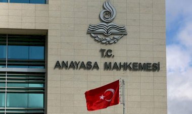 CHP  AYM  başvurusunu erteledi