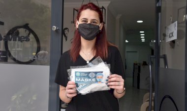 Manisa Büyükşehir’den Berber ve Kuaförlere Maske Desteği