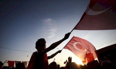 Türkiye'de darbe tartışması nasıl başladı, kim ne söyledi?