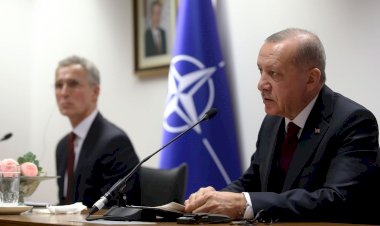 Cumhurbaşkanı Erdoğan, NATO Genel Sekreteri Stoltenberg ile telefonda görüştü