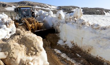 YÖRÜKLERİN GÖÇ “YOLU” AÇILDI