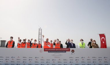 1915ÇANAKKALE KÖPRÜSÜ’NÜN AYAKLARI TAMAMLANDI