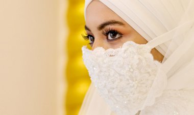 Tasarımcılardan gelinlere özel işlemeli ve nakışlı maske