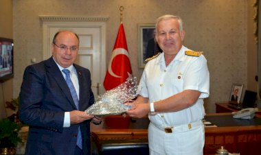 Tümamiral Cihat Yaycı istifa etti!