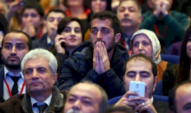 Atamaları yapılan, 9 haftadır işe başlamayı bekleyen 20 bin öğretmene temmuz umudu