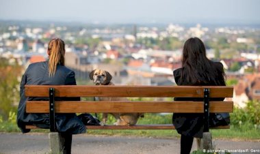 Almanya korona önlemlerini uzatıyor