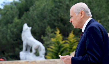 Anıt ziyaretinde bulunan Bahçeli: Ülkücüler hiçbir saldırı ve suikasta tamam demez