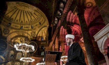 Ayasofya'da Fetih Suresi okundu: Kutsal mekan neden önemli ve tartışma yaratıyor?
