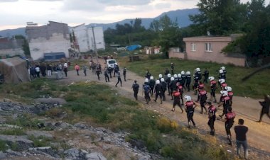 Şehit Polis'in  evli ve bir çocuk babası 37 yaşındaki Erman Özcan olduğu öğrenildi.