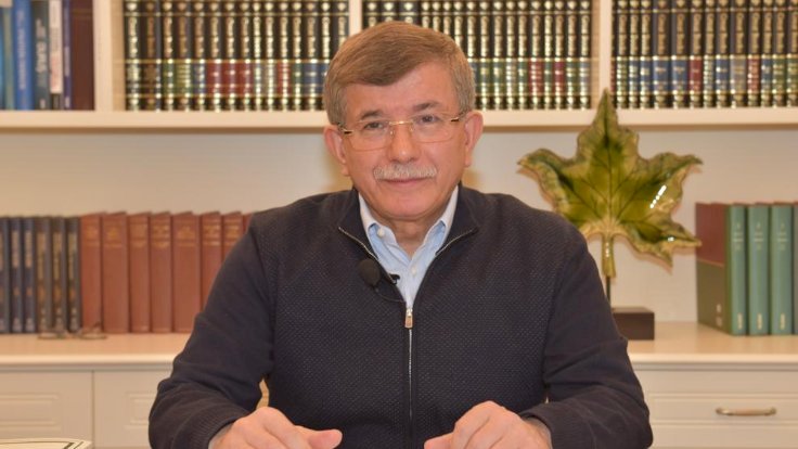 Davutoğlu: Darbe tehdidi varsa Erdoğan 45 gündür neden Ankara dışında?