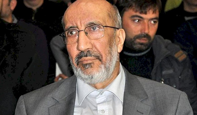 Dilipak: Politikacı cam evde oturmalı