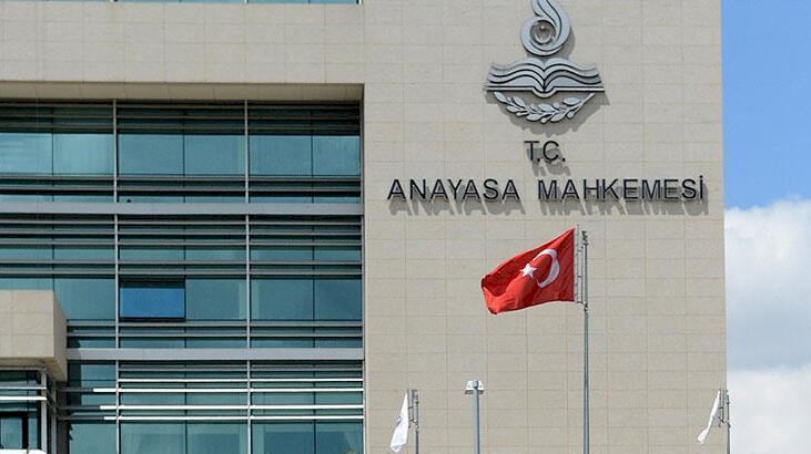 'Anti-hukuk günlerinde'* AYM’den beklenen
