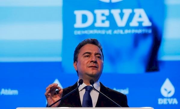 Ali Babacan'dan kur artışını böyle yorumladı: "Karşılıksız para basılıyor"