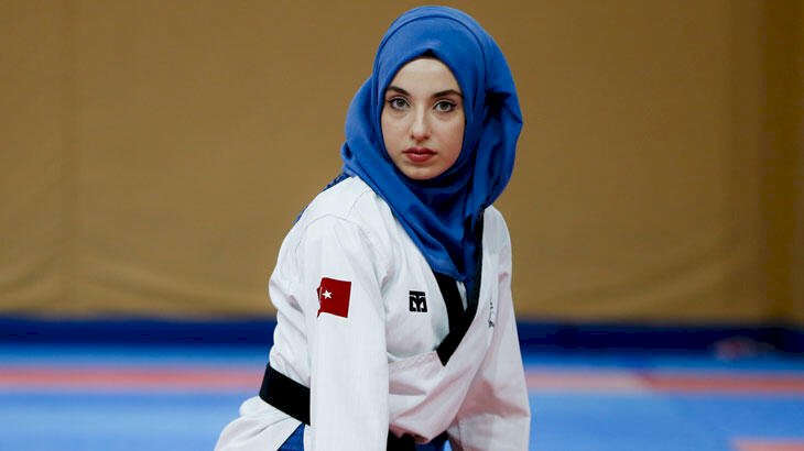Kübra Dağlı annesi Cansu Dağlı'yla birlikte Skorer canlı yayınında soruları yanıtladı