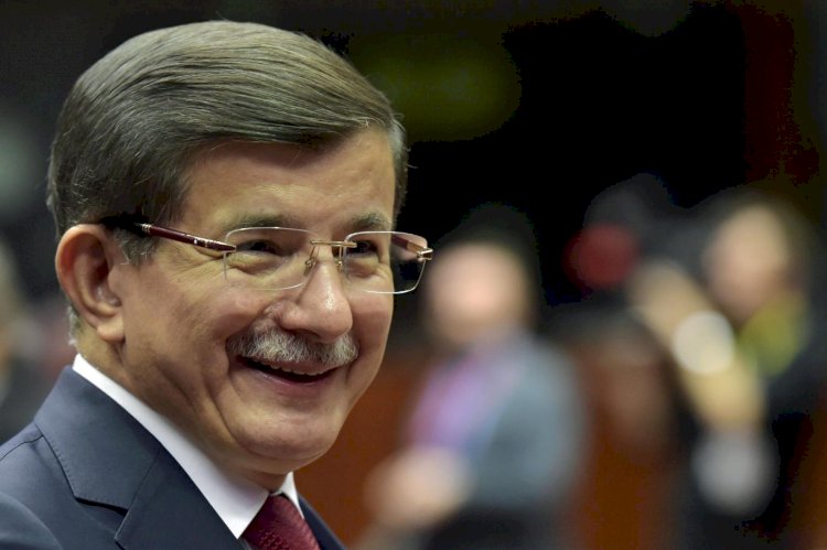 Davutoğlu: “28 Şubat’çı Perinçek her gün konuşuyor ama ekranlar bize yasak”