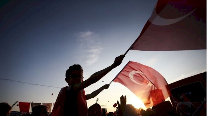 Türkiye'de darbe tartışması nasıl başladı, kim ne söyledi?