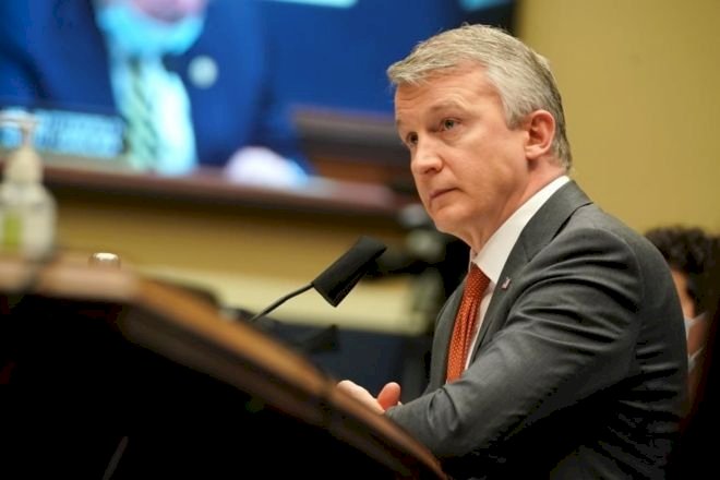 Koronavirüs aşısı: Trump'ın görevden aldığı sağlık uzmanı Rick Bright, 'ABD en karanlık kışını yaşayabilir' dedi