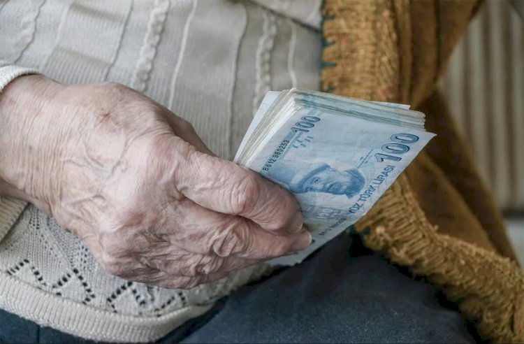 Bu defa erken başladı! Emekliye bayram öncesi müjde