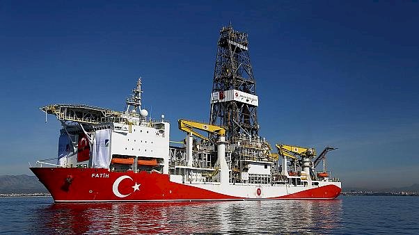 AB'den Türkiye'ye 'sondajı bitirin' çağrısı