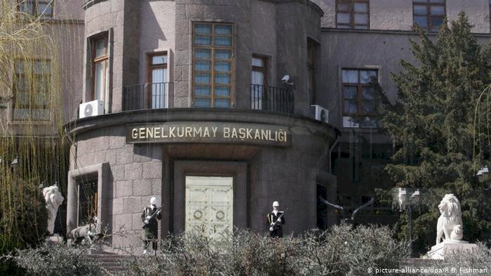 Orduda üst düzey istifa