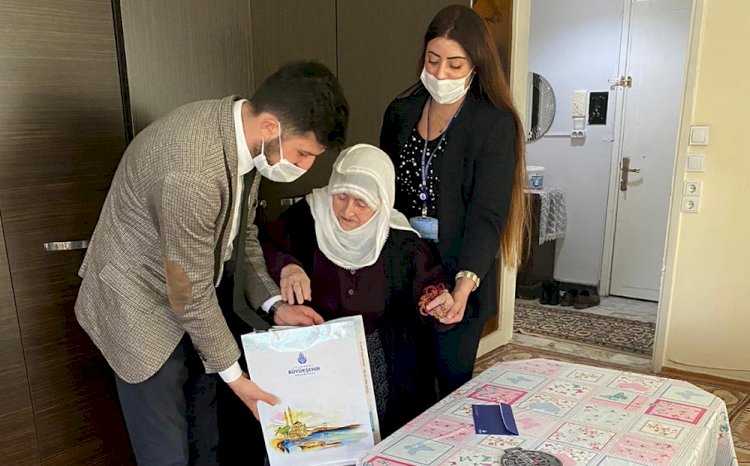 İMAMOĞLU’NDAN, ASIRLIK ÇINARLARA BAYRAM TEBRİĞİ