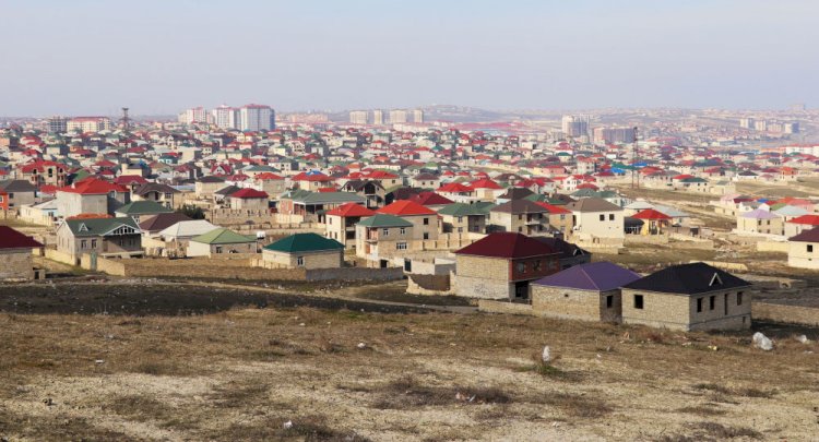 Yarım milyon ailə "havada" - "Onlar sökülə bilməz"