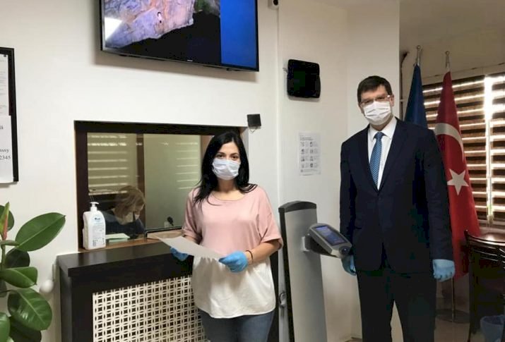 UKRAYNA’NIN ANKARA BÜYÜKELÇİLİĞİ KONSOLOSLUK FAALİYETLERİNE DEVAM EDİYOR