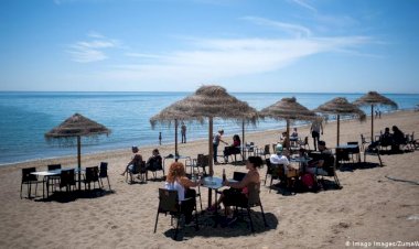 İspanya’nın turizm geliri koronavirüs nedeniyle yarıya indi