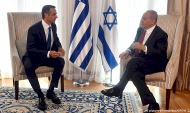 Mitsotakis İsrail’den Türkiye’yi eleştirdi