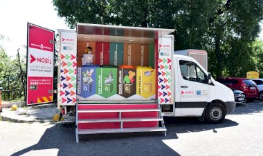 MOBİL ATIK ARACI KADIKÖY YOLLARINDA