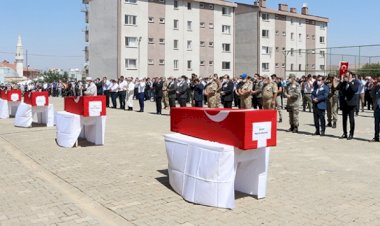 Silopi şehitleri son yolculuklarına uğurlandı