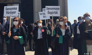 Baroların savunma yürüyüşüne polis müdahalesi