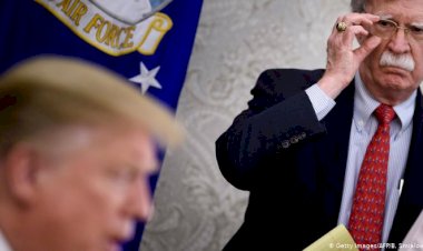 Bolton’ın Trump’ı yerden yere vuran kitabı satışa çıktı