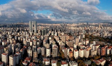 GEÇEN YILA GÖRE, KONUTLARIN SATIŞI AZALDI, FİYATI ARTTI