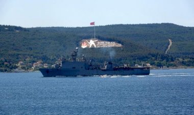 Amerikan savaş gemisi Çanakkale Boğazı'ndan geçti