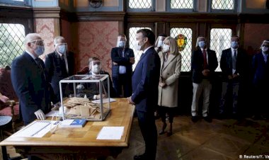 Macron'a sandıkta "yeşil dalga" darbesi