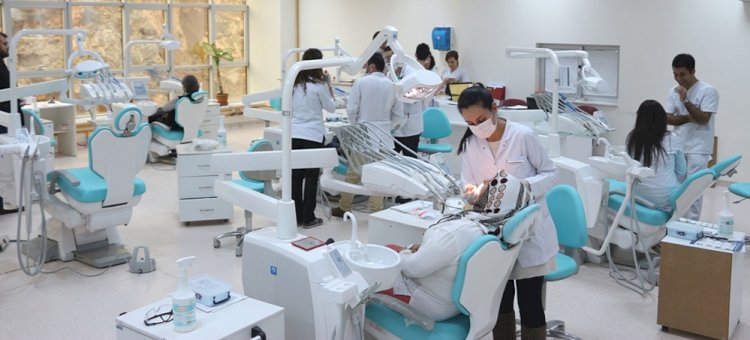 Diş hekimlerinden uyarı “Acil değilse erteleyin”