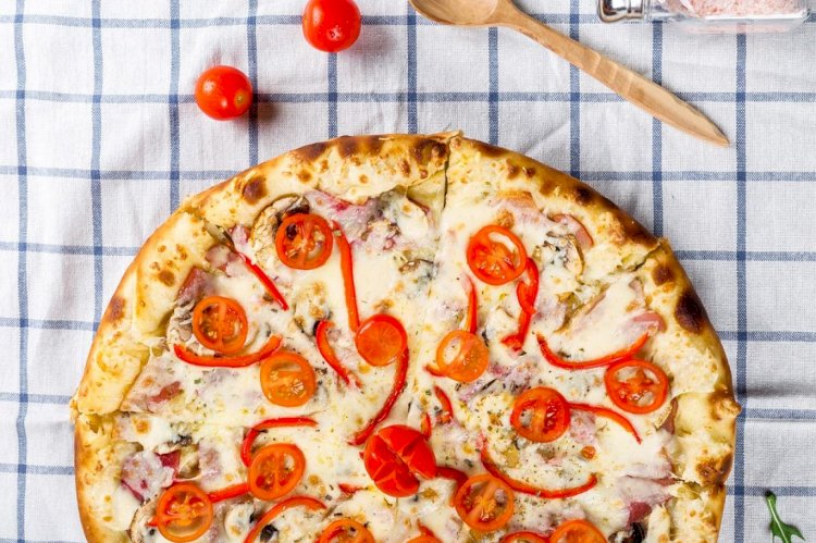 Dokuz yıldır evine sipariş etmediği halde pizza gelen yaşlı adam “uyku uyuyamadığını” söyledi