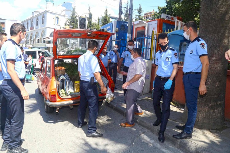 Karabağlar’da seyyar satıcılarla mücadele sürüyor!