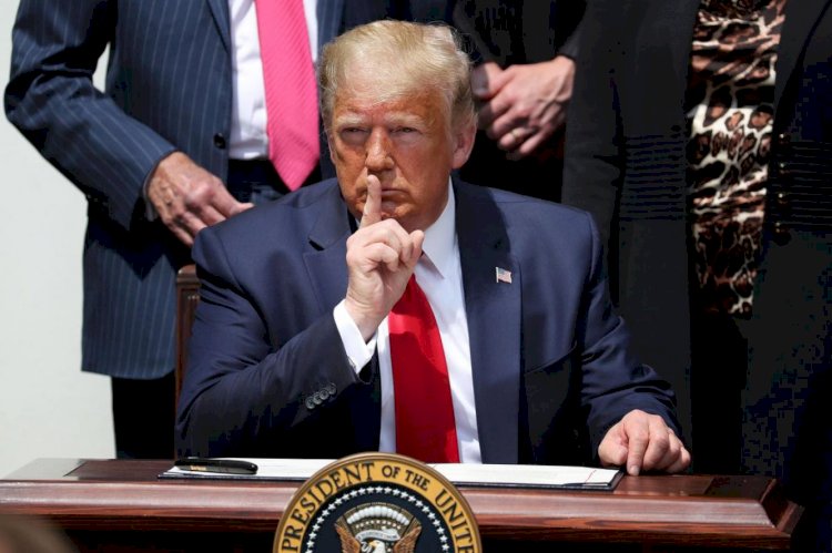 Trump yine aynı siyah kadın muhabirle atıştı: "Sen ne menem bir şeysin"