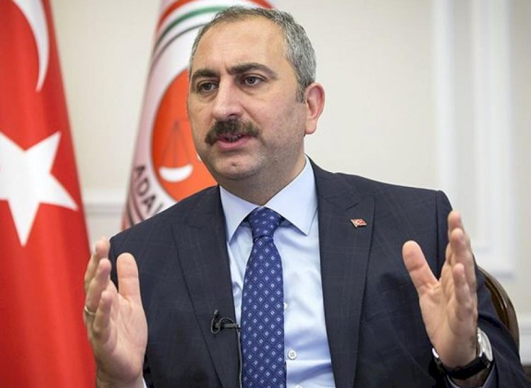 Adalet Bakanı Gül: Berberoğlu ile ilgili bir eleştirisi söz konusu olacaksa ana muhalefetin önce dönüp kendisine bakması lazım