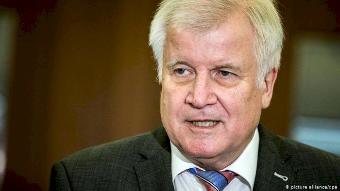 Alman Anayasa Mahkemesi’nden devletin tarafsızlığına vurgu