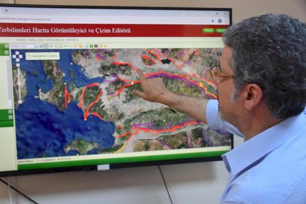 Deprem uzmanından korkutan açıklama: İzmir'deki deprem fırtınası diğer faylara sıçrayabilir