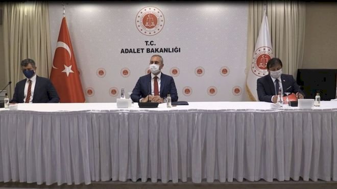 Barolardan yasa değişikliği hazırlıklarına tepki: 'Seçim değil geçim derdindeyiz'