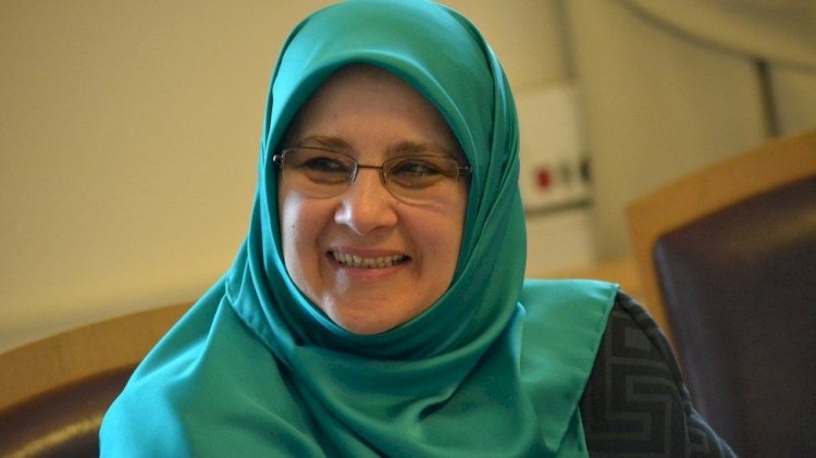 Ailede, siyasette, dinde 'erkek egemenliğine' muhalif bir kadın: Hüda Kaya