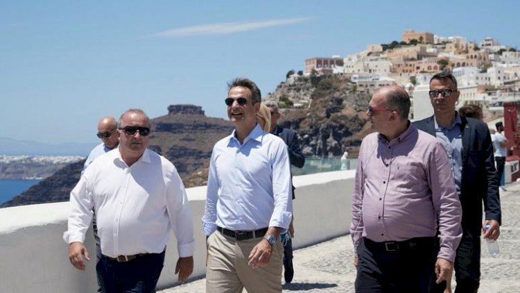 Yunanistan 15 Haziran'da dış turizme açılıyor; Başbakan Miçotakis: Havaalanlarından otellere hazırız
