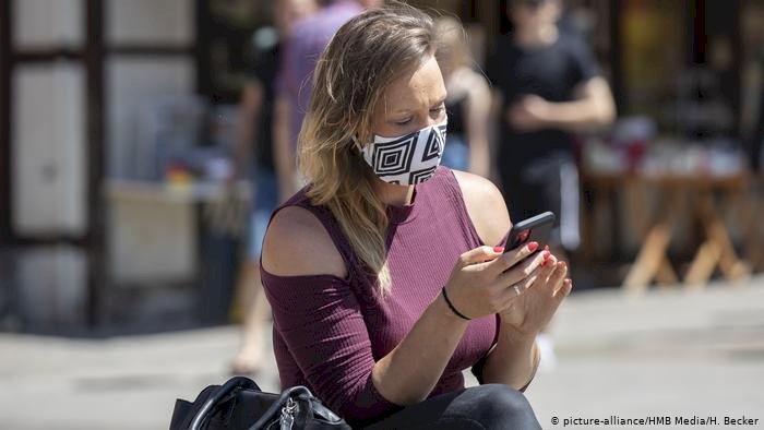 Almanya'da mobil korona uyarı uygulaması kullanıma açıldı