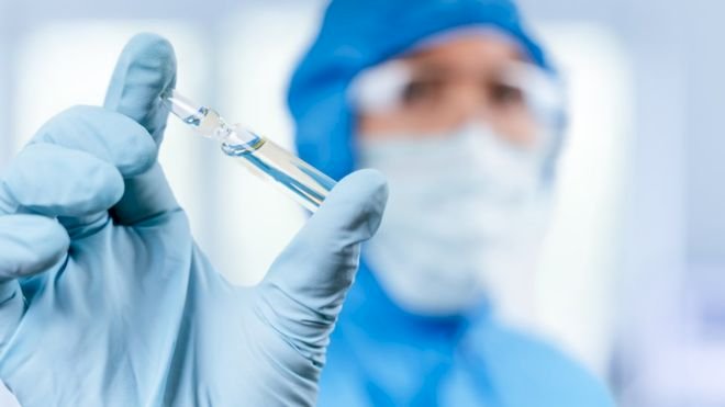 Deksametazon: Koronavirüsle mücadelede 'şimdiye kadar ölüm oranını azaltan ilk ilaç'